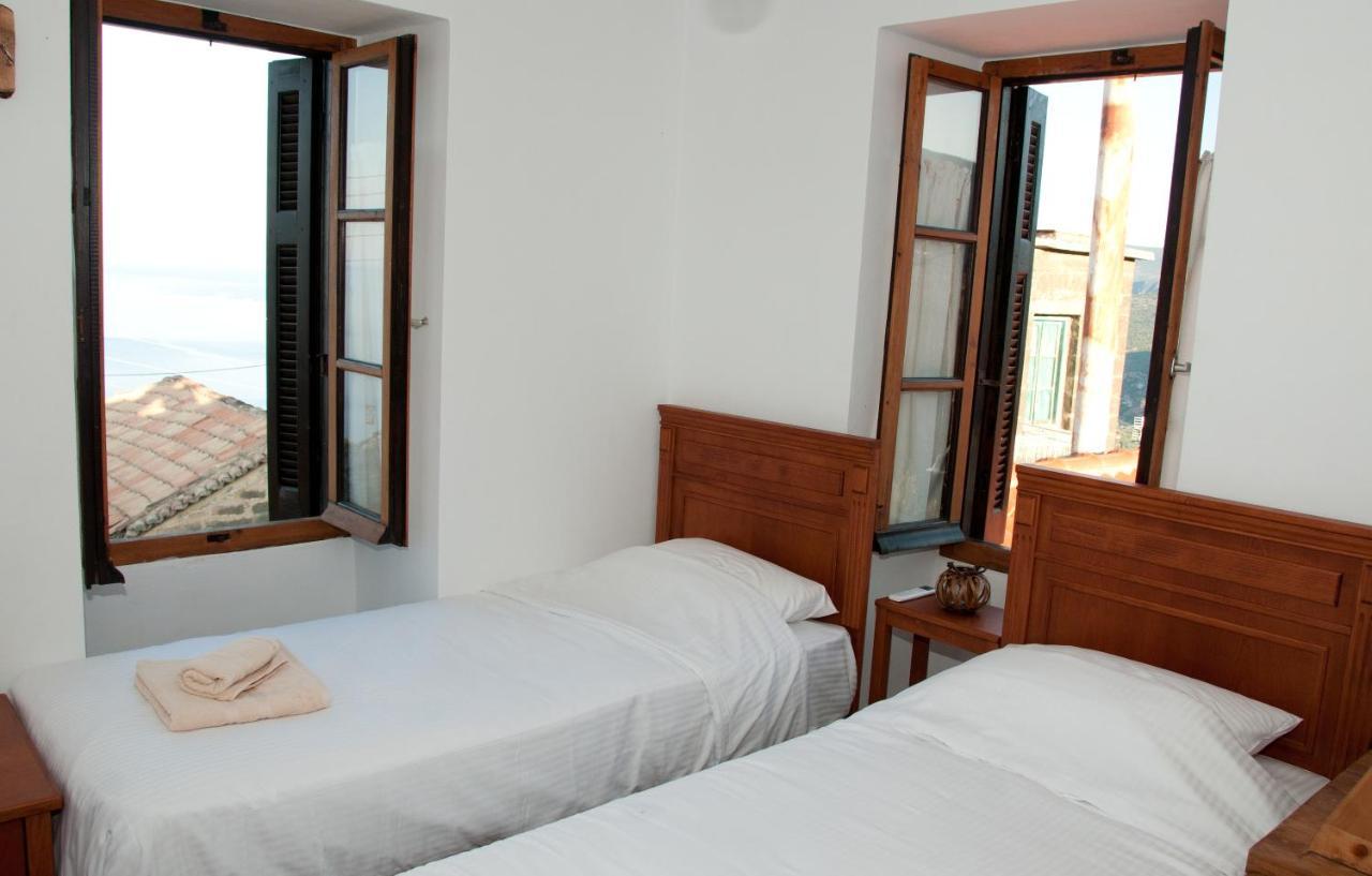 Villa Pyrgos Fassea Kardamyli Exterior foto