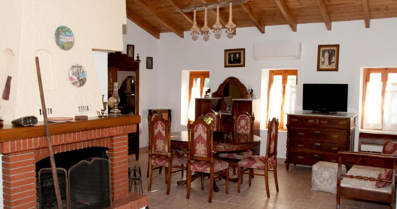 Villa Pyrgos Fassea Kardamyli Exterior foto